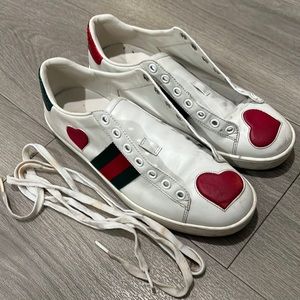GUCCI ACE LOW HEART SNEAKERS 36.5
